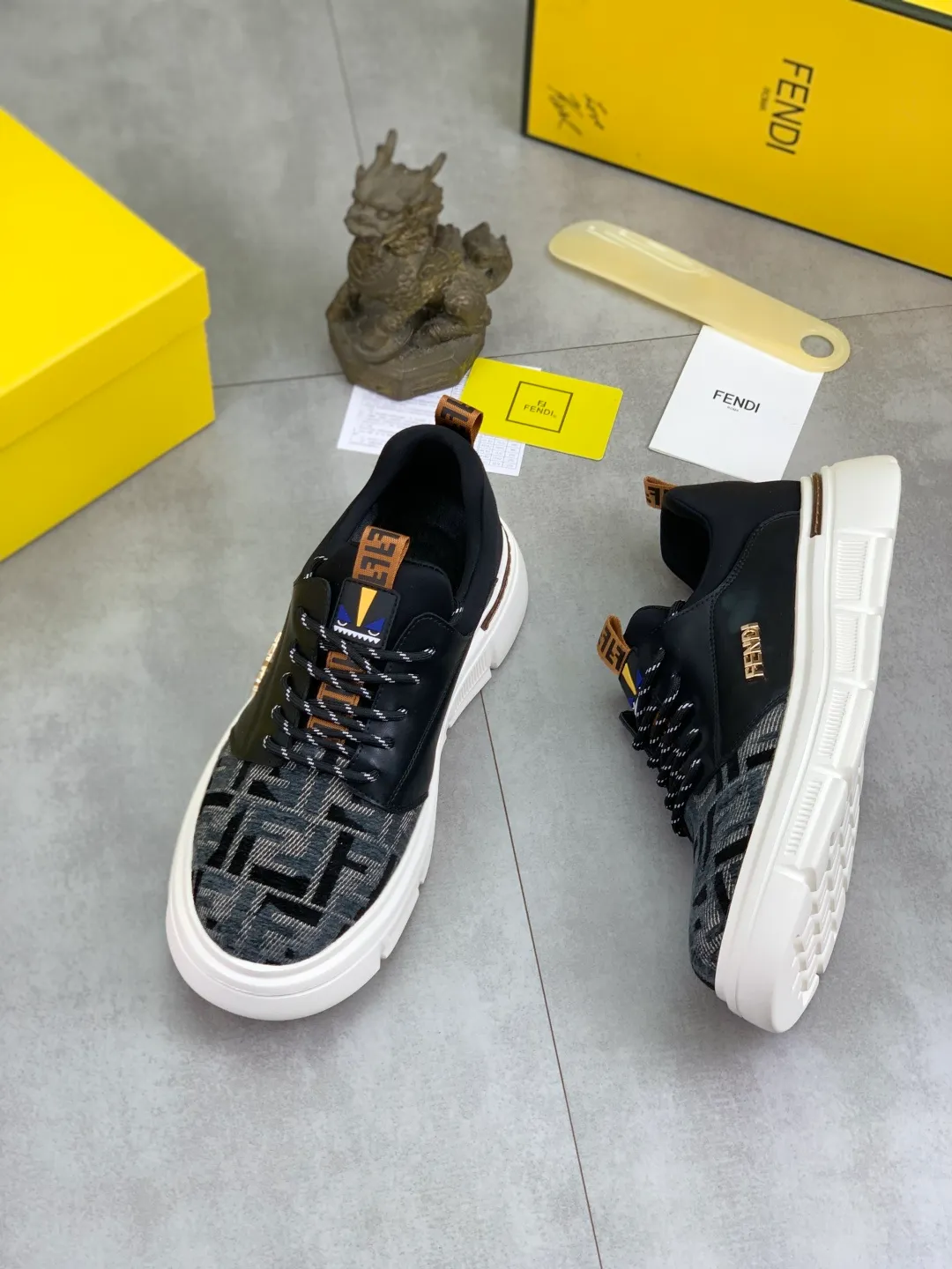 ​Men's shoes 💰P400 💰[New style] little monster 🆘 New FENDI (Fendi) new style 🕶️🕶️Simple routing effect, showing an elegant and cool driving shoe 🎬Using imported calfskin + first-layer pigskin lining🐂Excellent material🎬Detailed workmanship 🤗Comfortable foot feel➰➰. ​Pair it with any outfit to show your taste and temperament, low-key luxury ♻️Design ​simple and elegant ​noble and fashionable 🍃​Very loved and favored by trendy men 💓❤️size: 38-44 2️⃣colors available